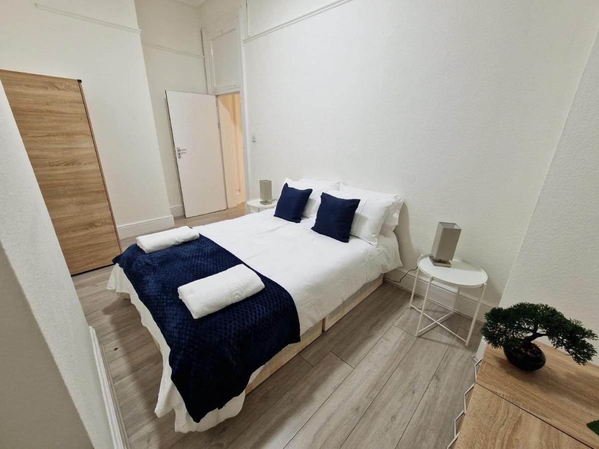 Spacious 4 Bedrooms Apartment For 10 Near Marble Arch Лондон Екстериор снимка