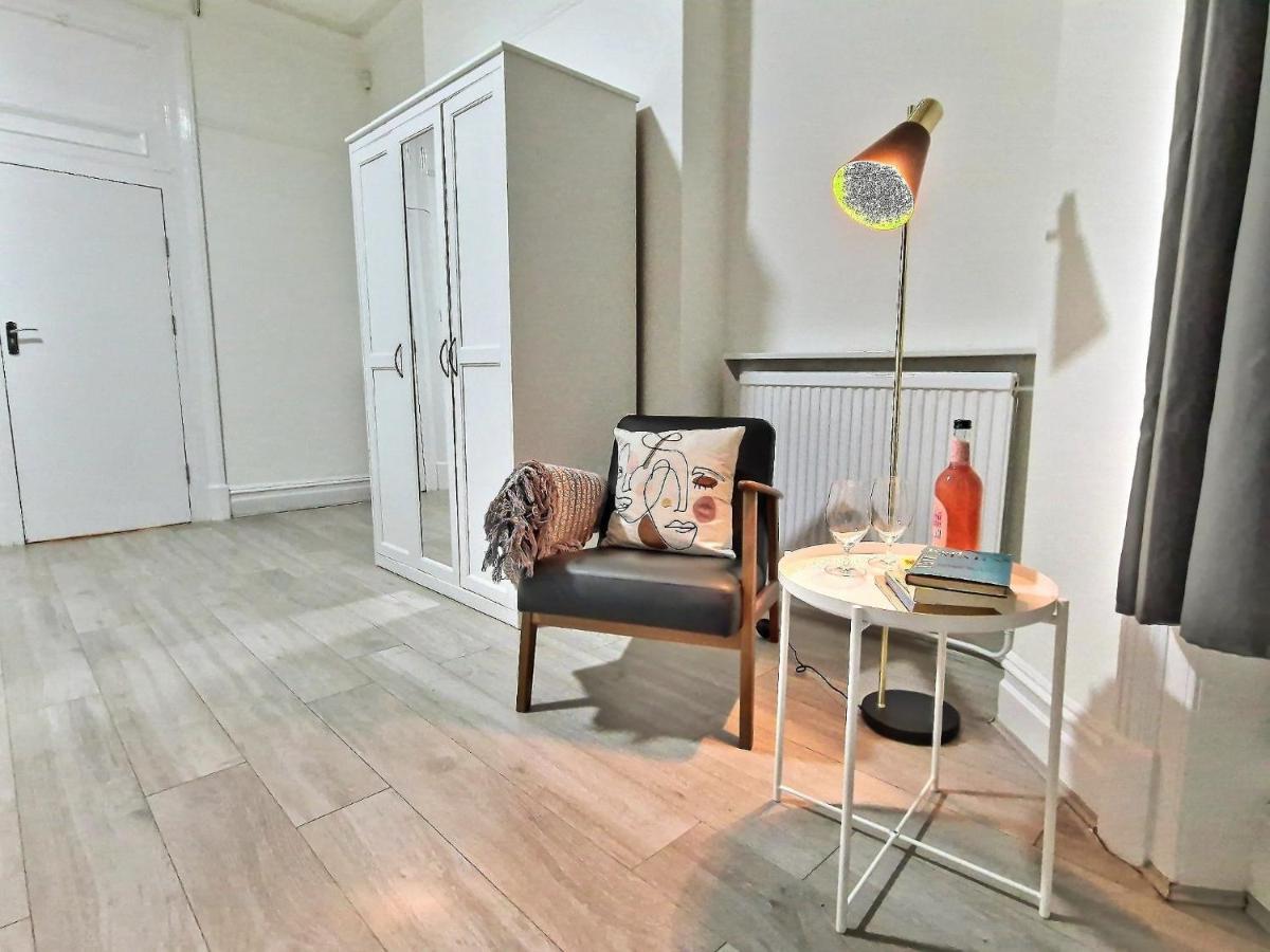 Spacious 4 Bedrooms Apartment For 10 Near Marble Arch Лондон Екстериор снимка
