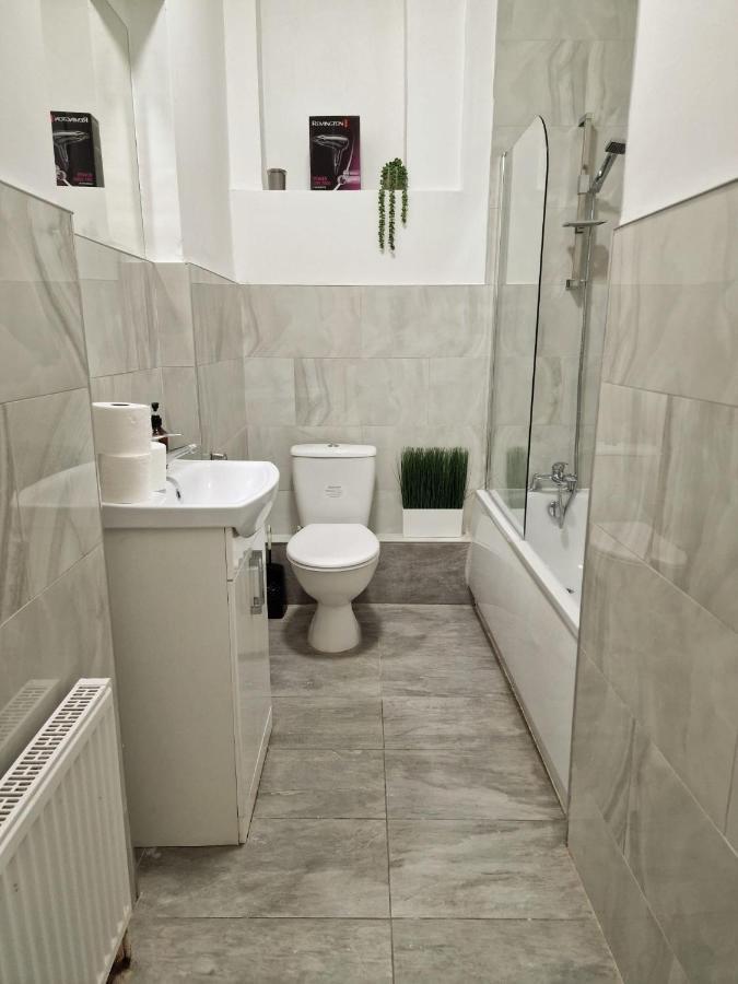 Spacious 4 Bedrooms Apartment For 10 Near Marble Arch Лондон Екстериор снимка