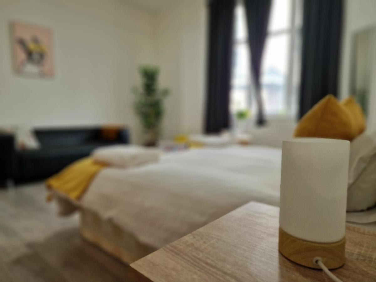 Spacious 4 Bedrooms Apartment For 10 Near Marble Arch Лондон Екстериор снимка